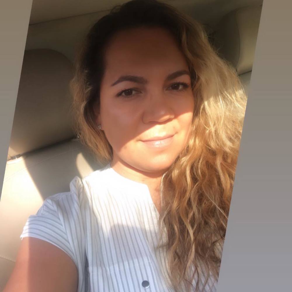 Meet your Posher, Ana